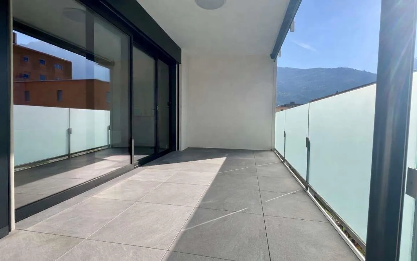 Elegantes Apartment mit Terrasse - Foto 5 von 12