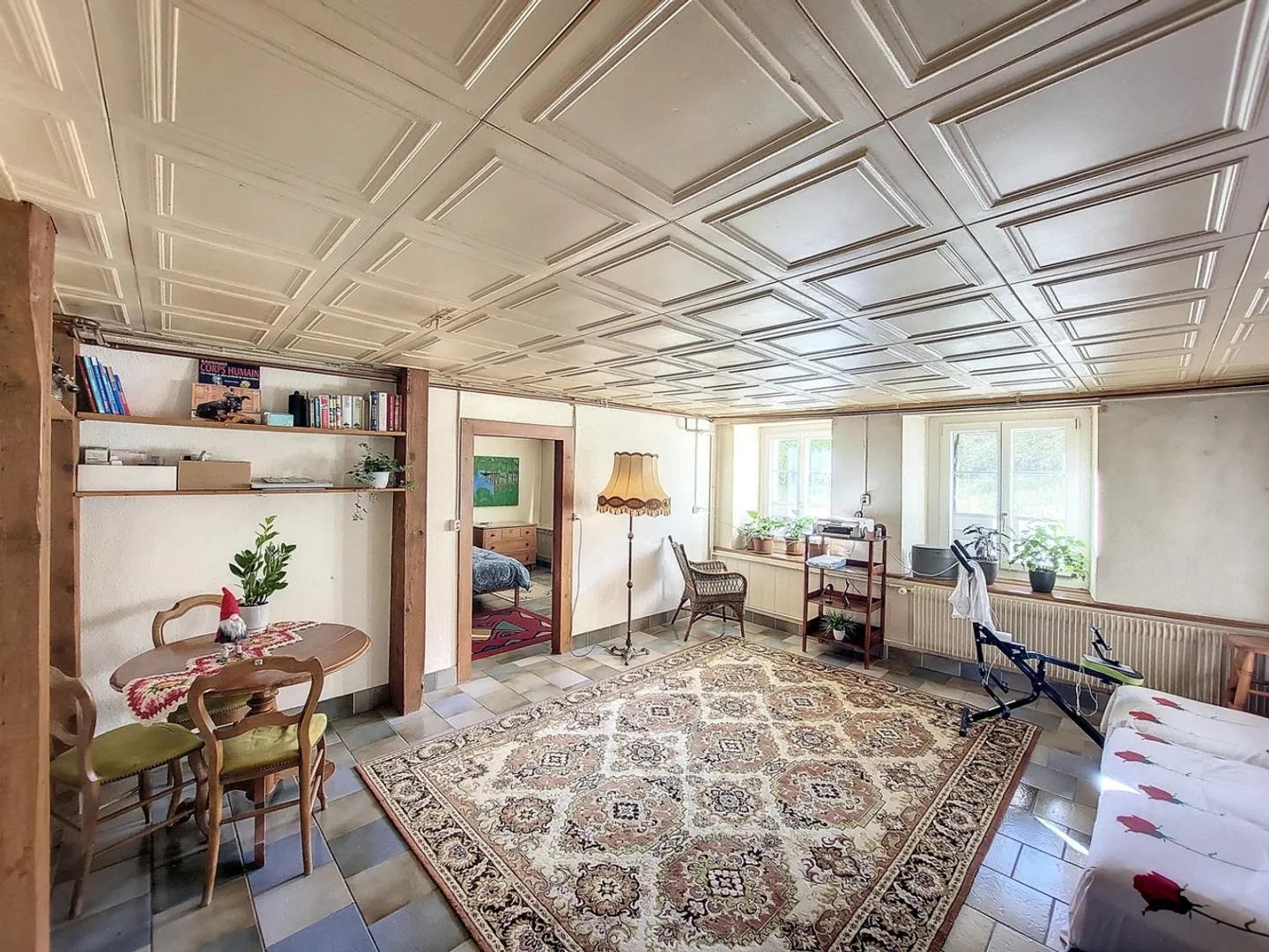 Rental income building - Photo 3 of 12