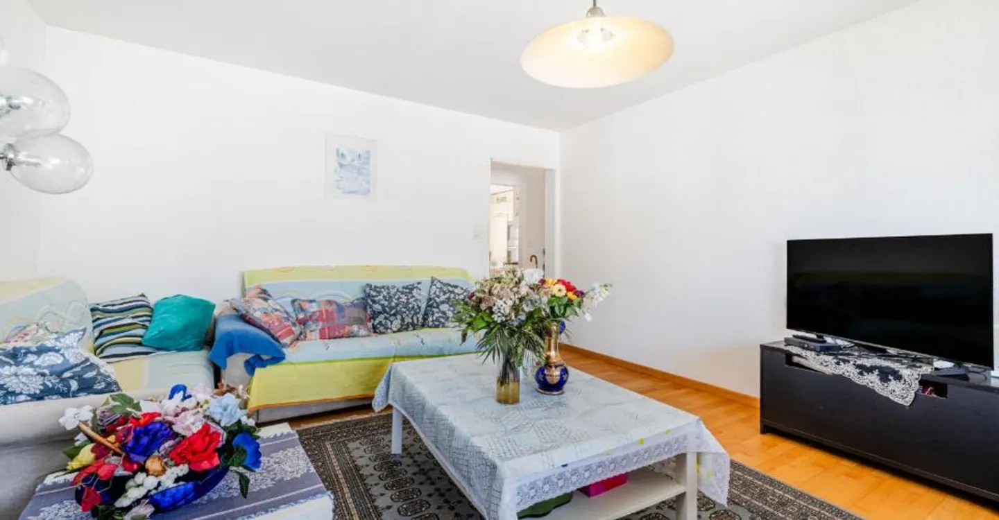 Your new, bright home in a family-friendly neighborhood - Photo 1 of 4