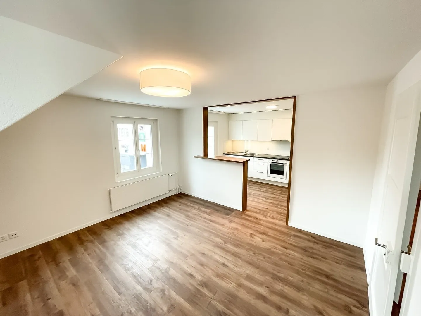 Beautiful and centrally located 4.5-room apartment in Willisau - Photo 1 of 6