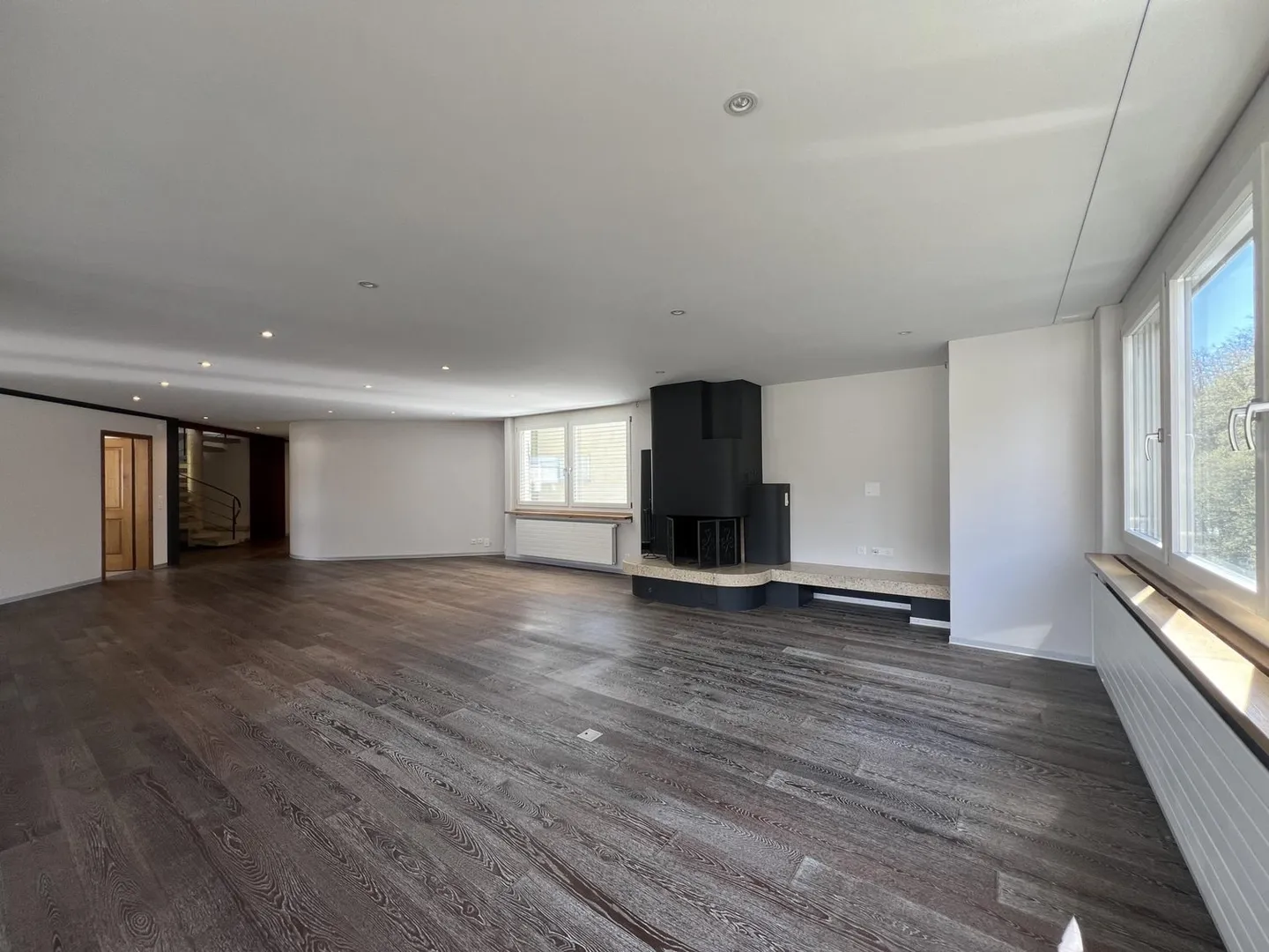 À louer ? Superbe attique avec 6,5 pièces et terrasse panoramique - Photo 5 sur 13