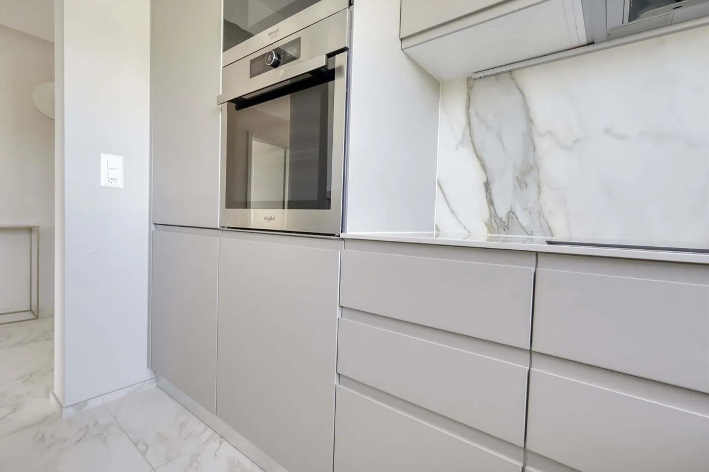 Coliving Apartment with Lake Access - Photo 6 of 9