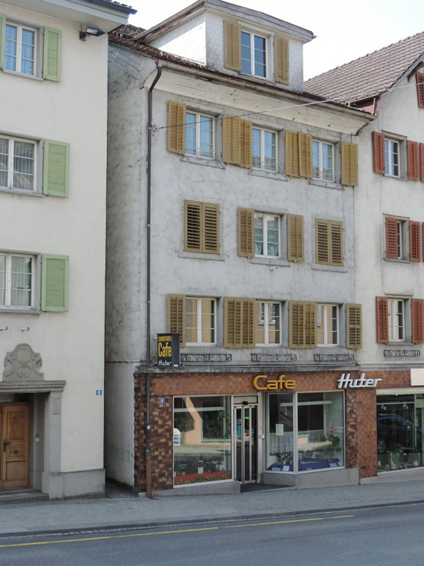 Living in the Town of Uznach - Photo 1 of 9