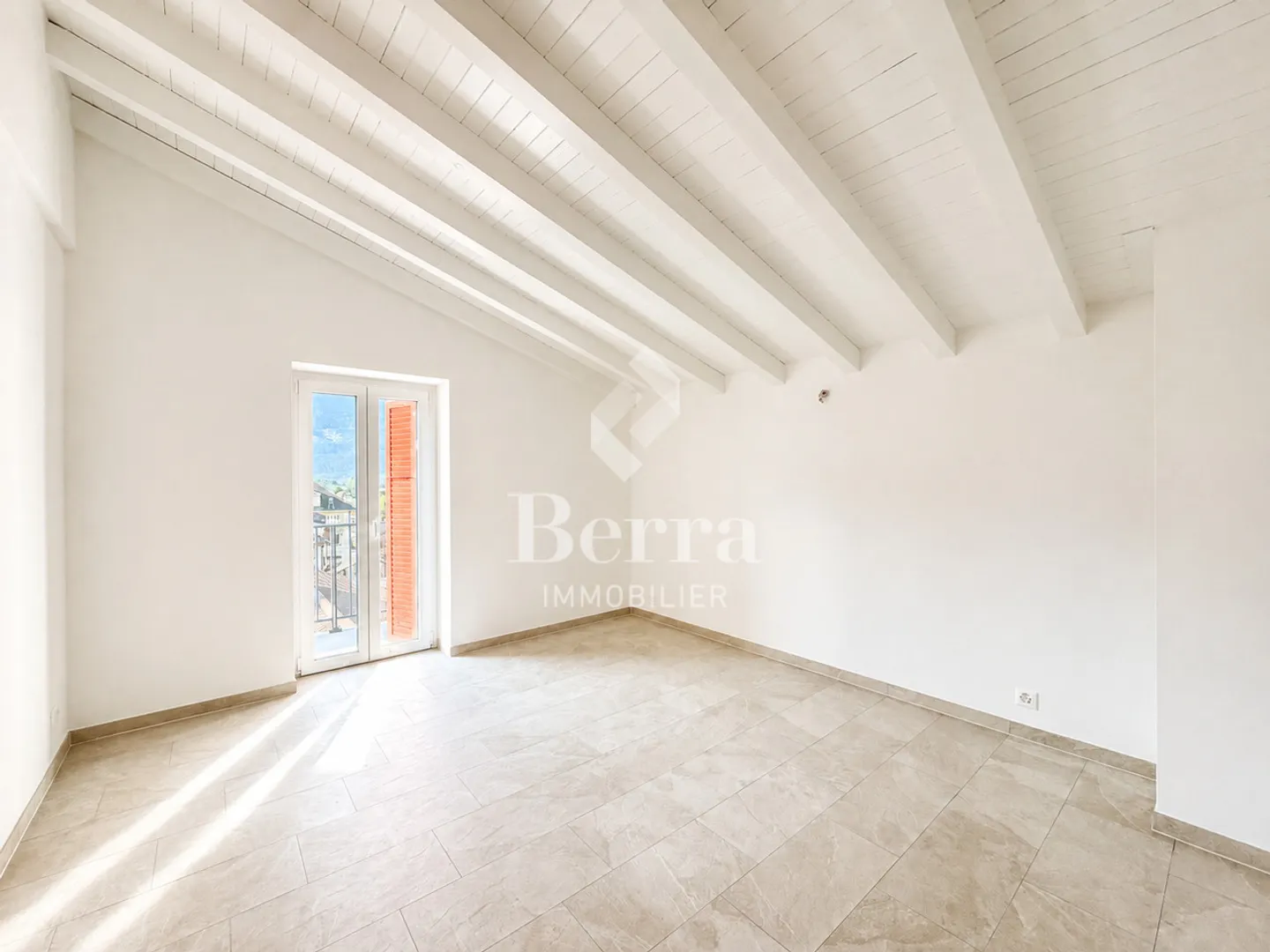 Propriété d'investissement rénovée - Photo 7 sur 16