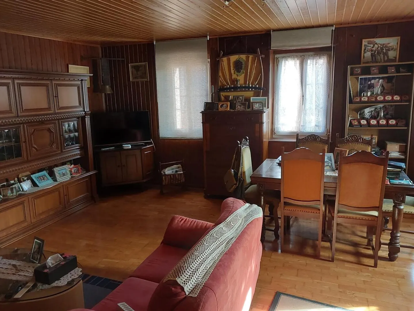 Freistehendes Haus mit Renovierungspotenzial - Foto 6 von 28