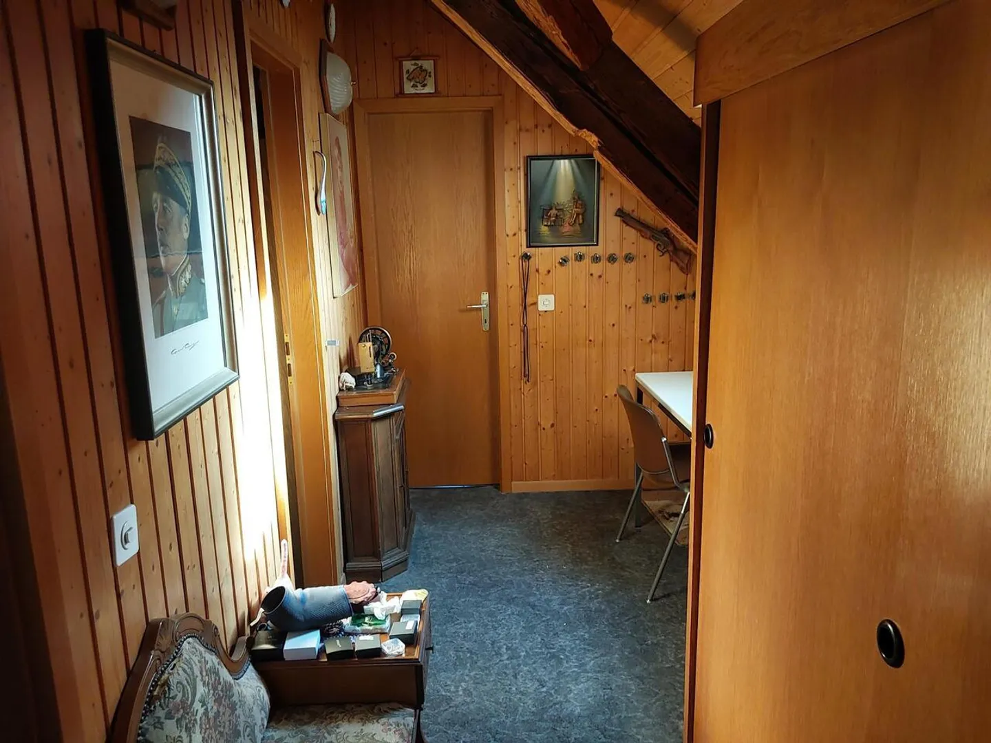 Freistehendes Haus mit Renovierungspotenzial - Foto 14 von 28