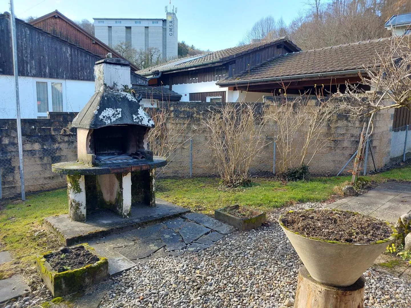 Freistehendes Haus mit Renovierungspotenzial - Foto 22 von 28