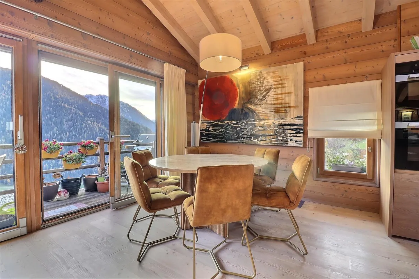 Chalet for sale - Photo 3 of 13