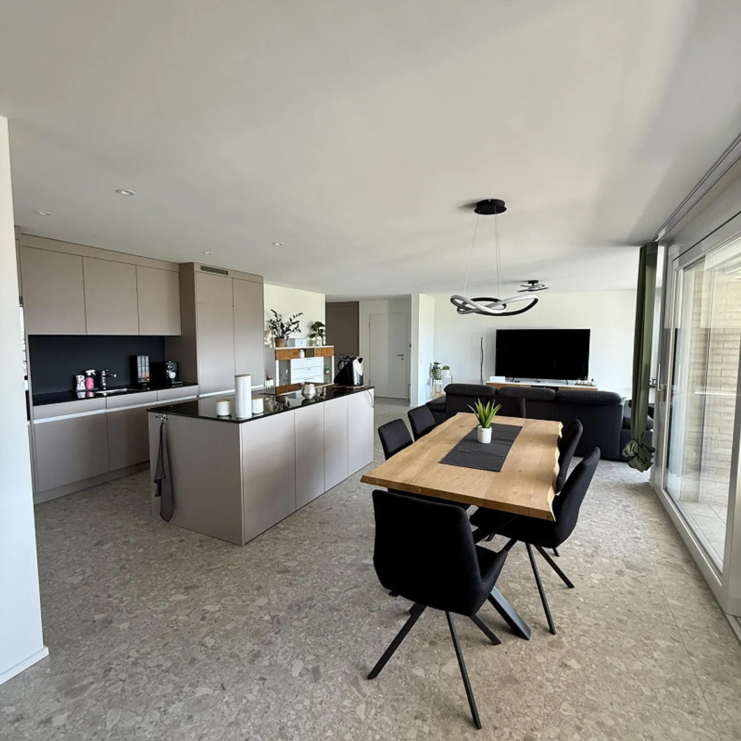 4.5-Zimmer Wohnung mit schönem Ausblick. - Foto 1 von 16
