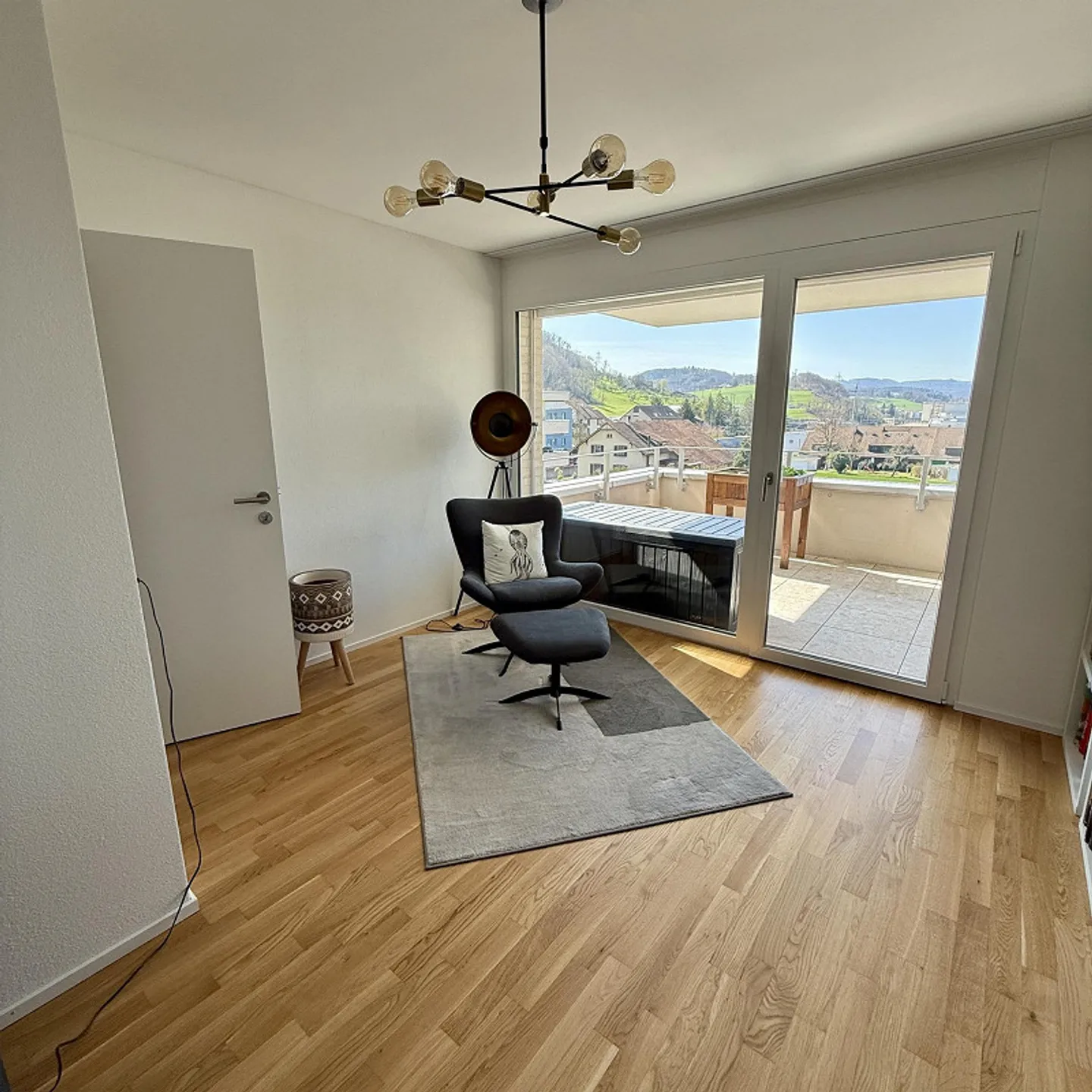 4.5-Zimmer Wohnung mit schönem Ausblick. - Foto 7 von 16
