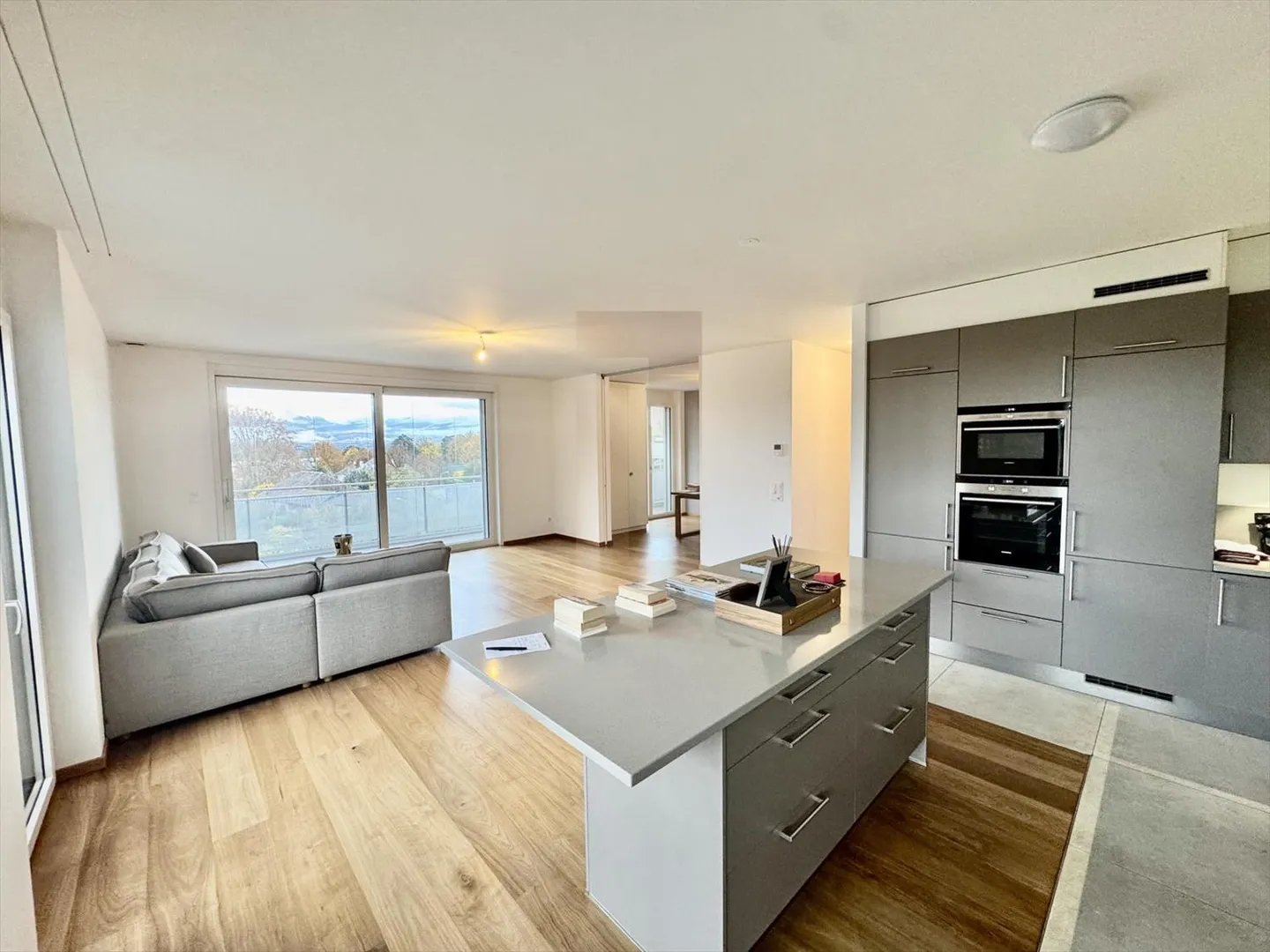 6-Zimmer-Wohnung - Foto 3 von 13