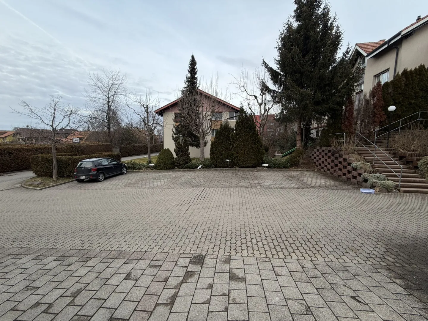 Posti auto e parcheggio esterno - Foto 8 di 11