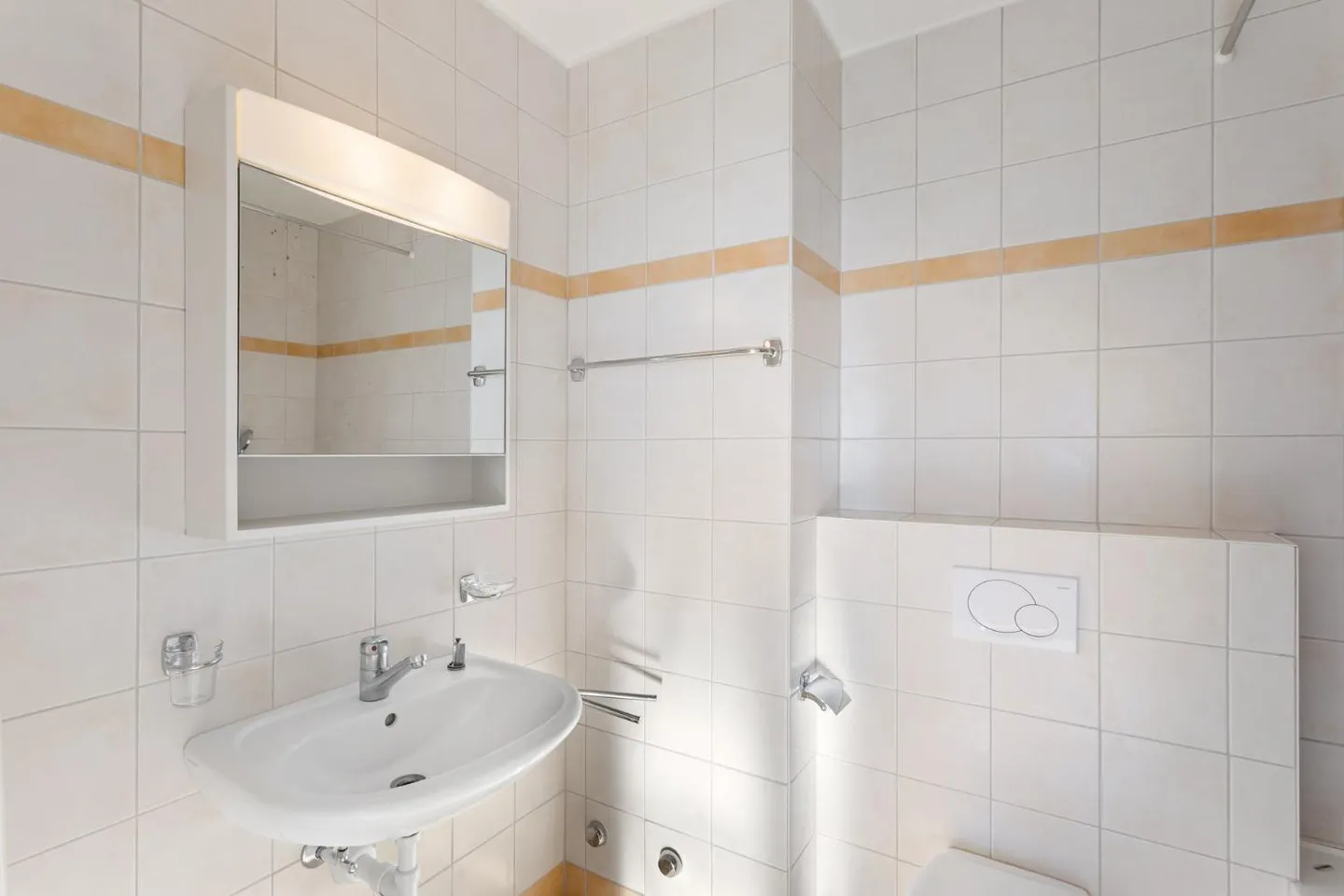 Helles Apartment mit Balkon - Foto 4 von 7