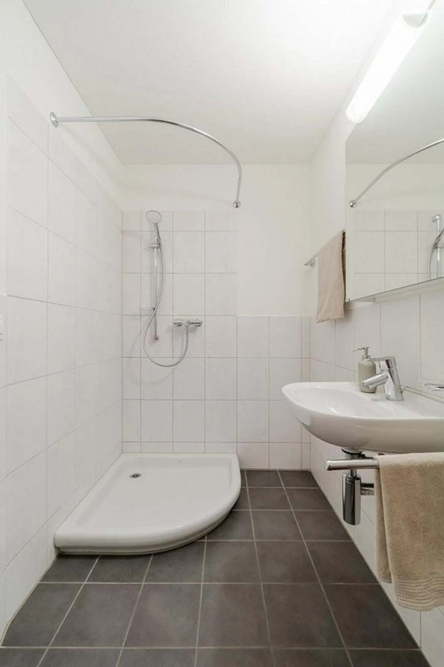 Appartement lumineux et familial dans la verdure ! - Photo 8 sur 8