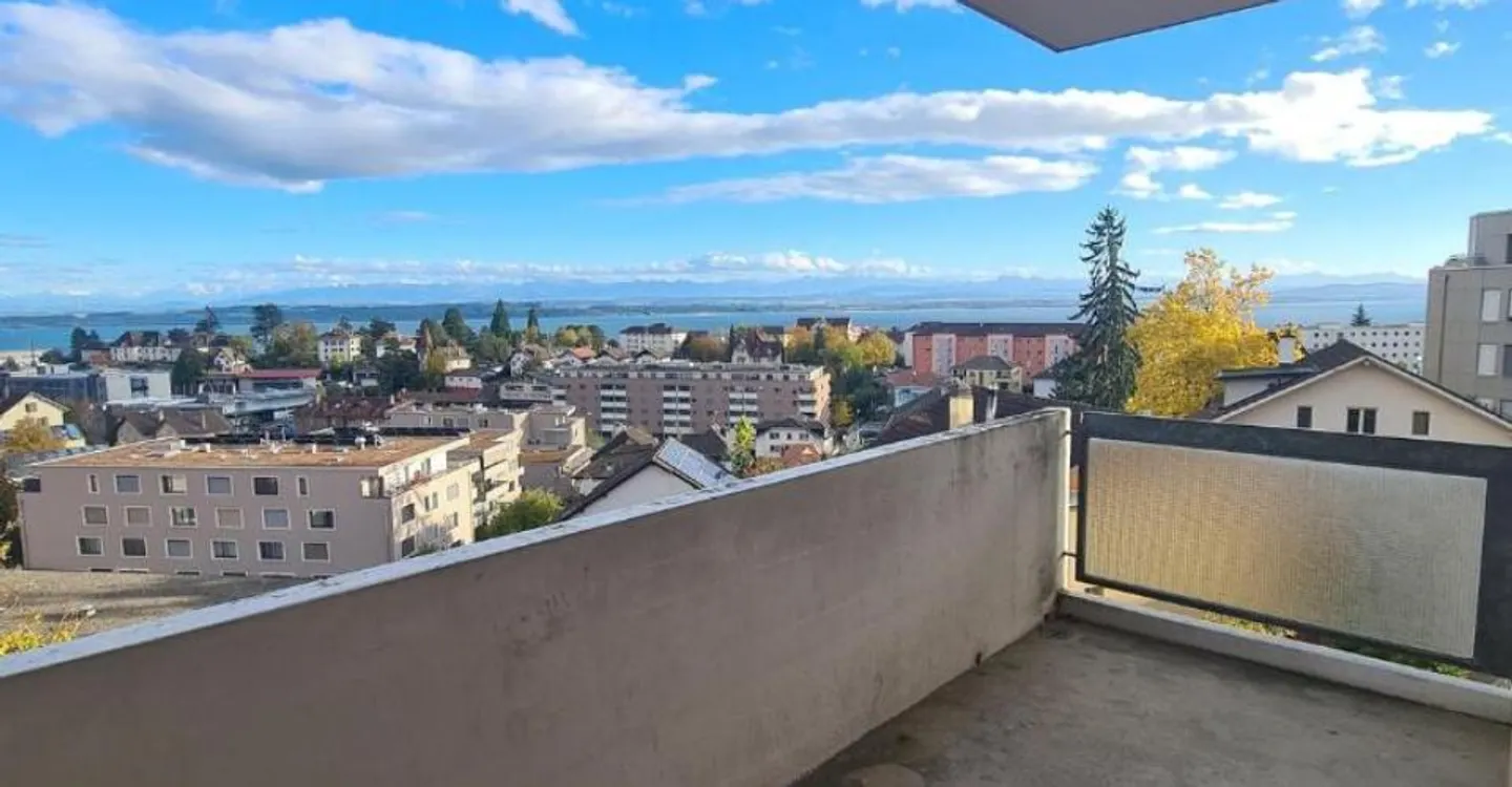 3-Zimmer-Wohnung mit Seeblick - Foto 1 von 8