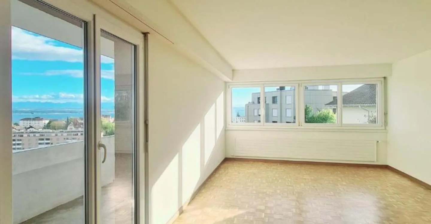 3-Zimmer-Wohnung mit Seeblick - Foto 3 von 8