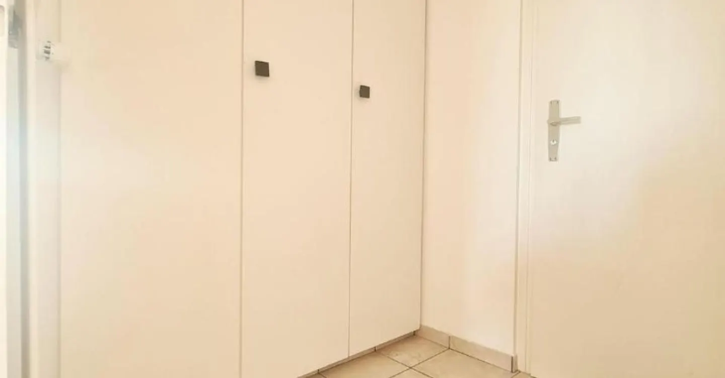 3-Zimmer-Wohnung mit Seeblick - Foto 8 von 8