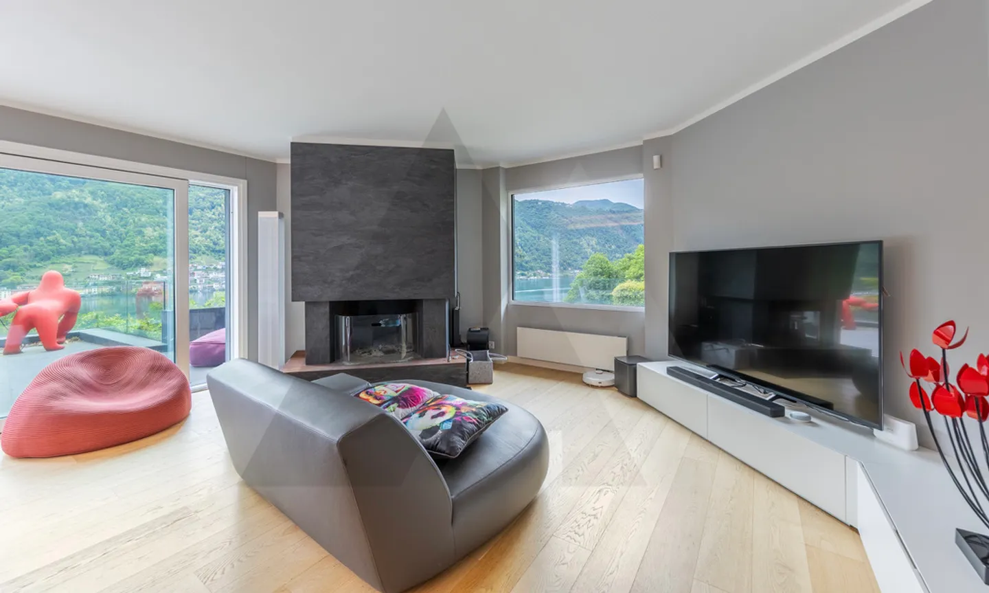VILLA MODERNE AVEC ZONE BIEN-ÊTRE ET MEUBLES DESIGN - Photo 2 sur 16