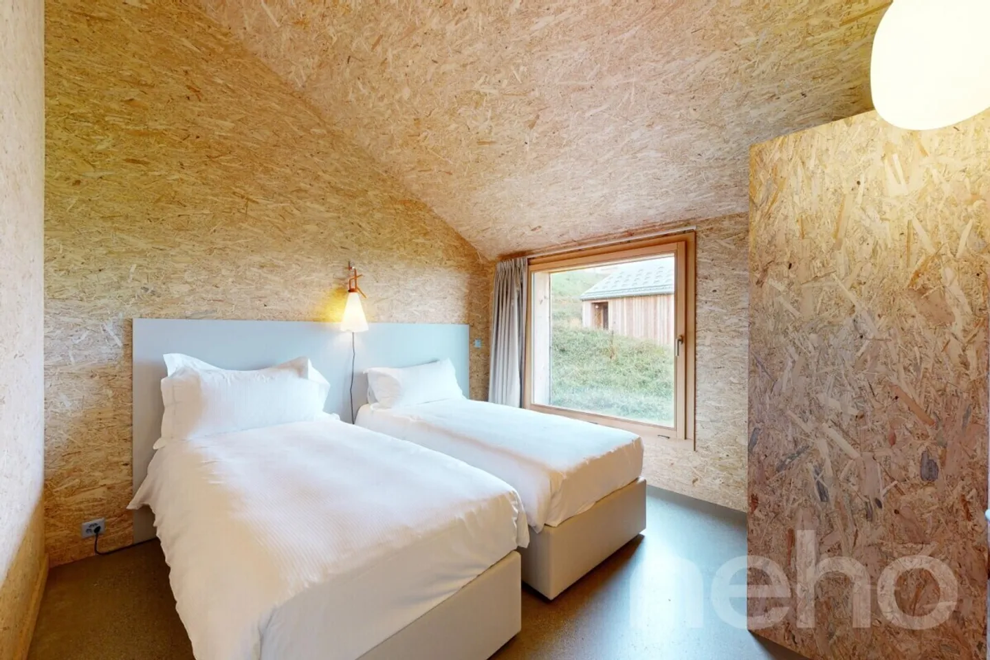 Architektonisches Chalet mit Aussicht - Foto 8 von 12