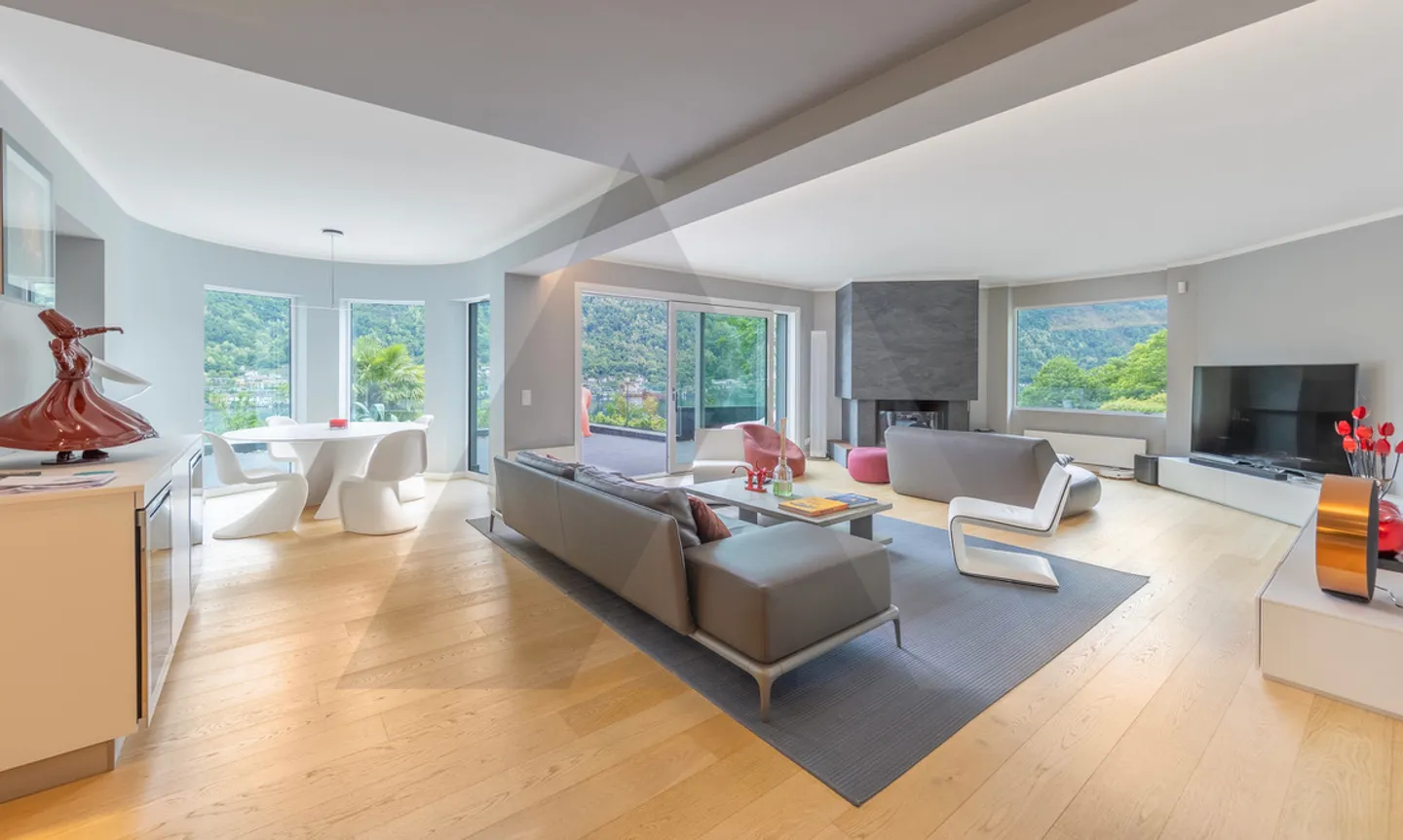 VILLA MODERNE AVEC ZONE BIEN-ÊTRE ET MEUBLES DESIGN - Photo 10 sur 16