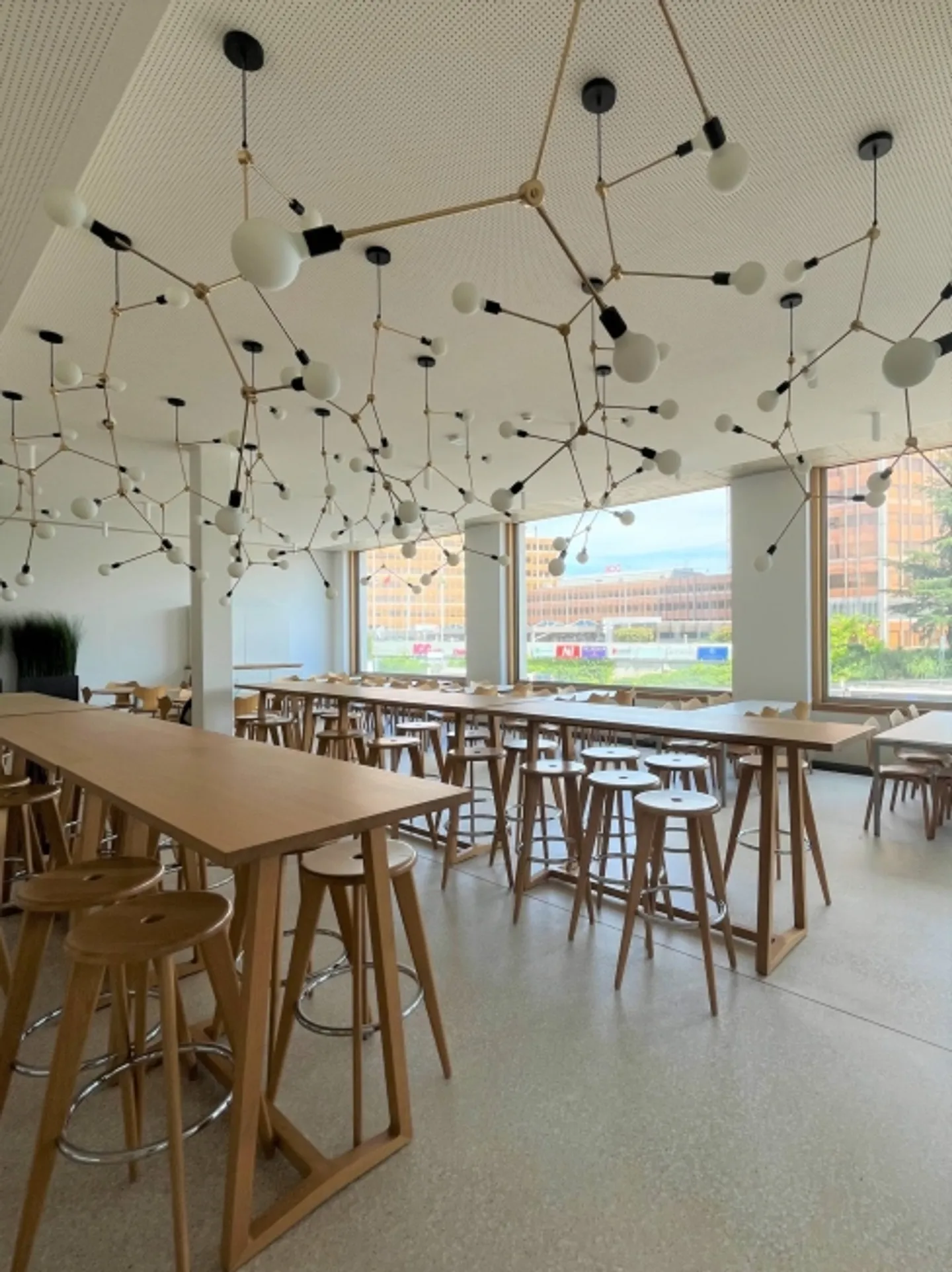 «Moderne und helle Büros zu vermieten Flughafensektor» - Foto 5 von 7