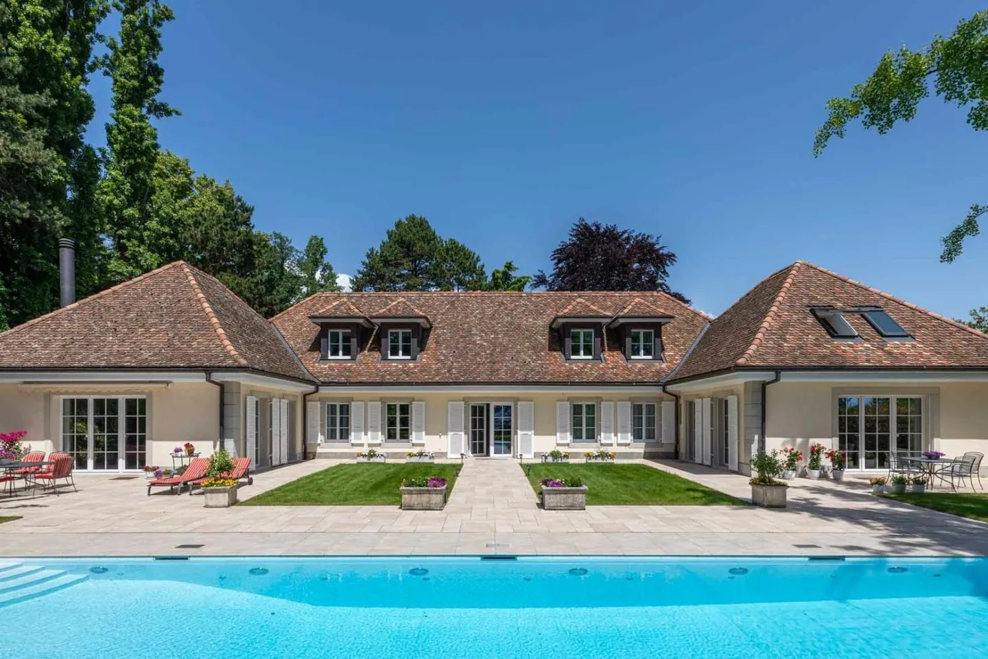 Propriété exclusive et rare avec accès direct à l'eau - Photo 5 sur 13