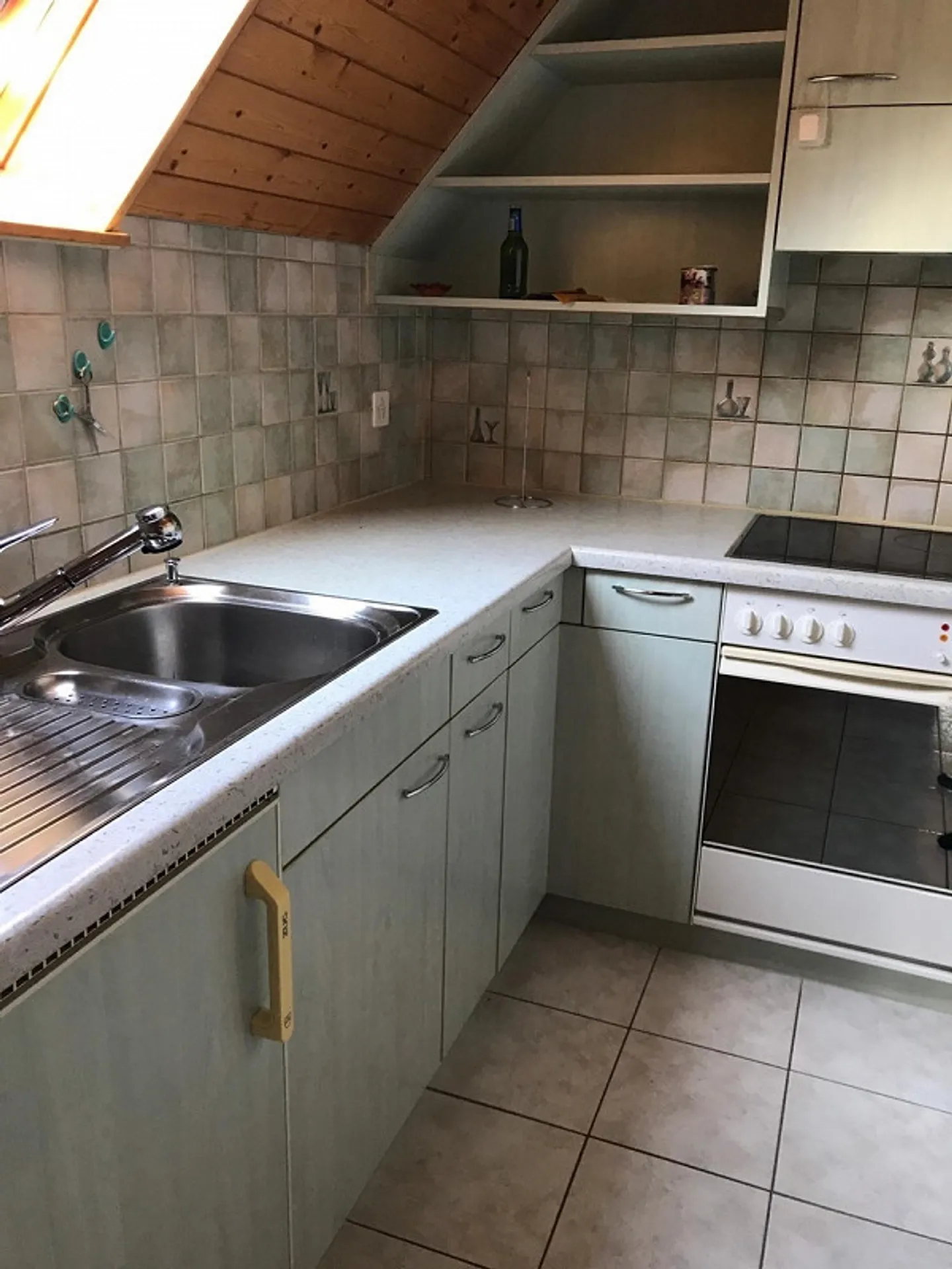 Appartamento mansardato accogliente di 3,5 stanze - Foto 4 di 7