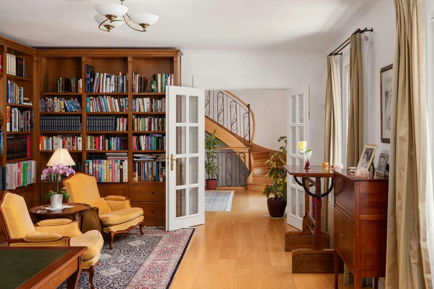 Propriété exclusive et rare avec accès direct à l'eau - Photo 9 sur 13