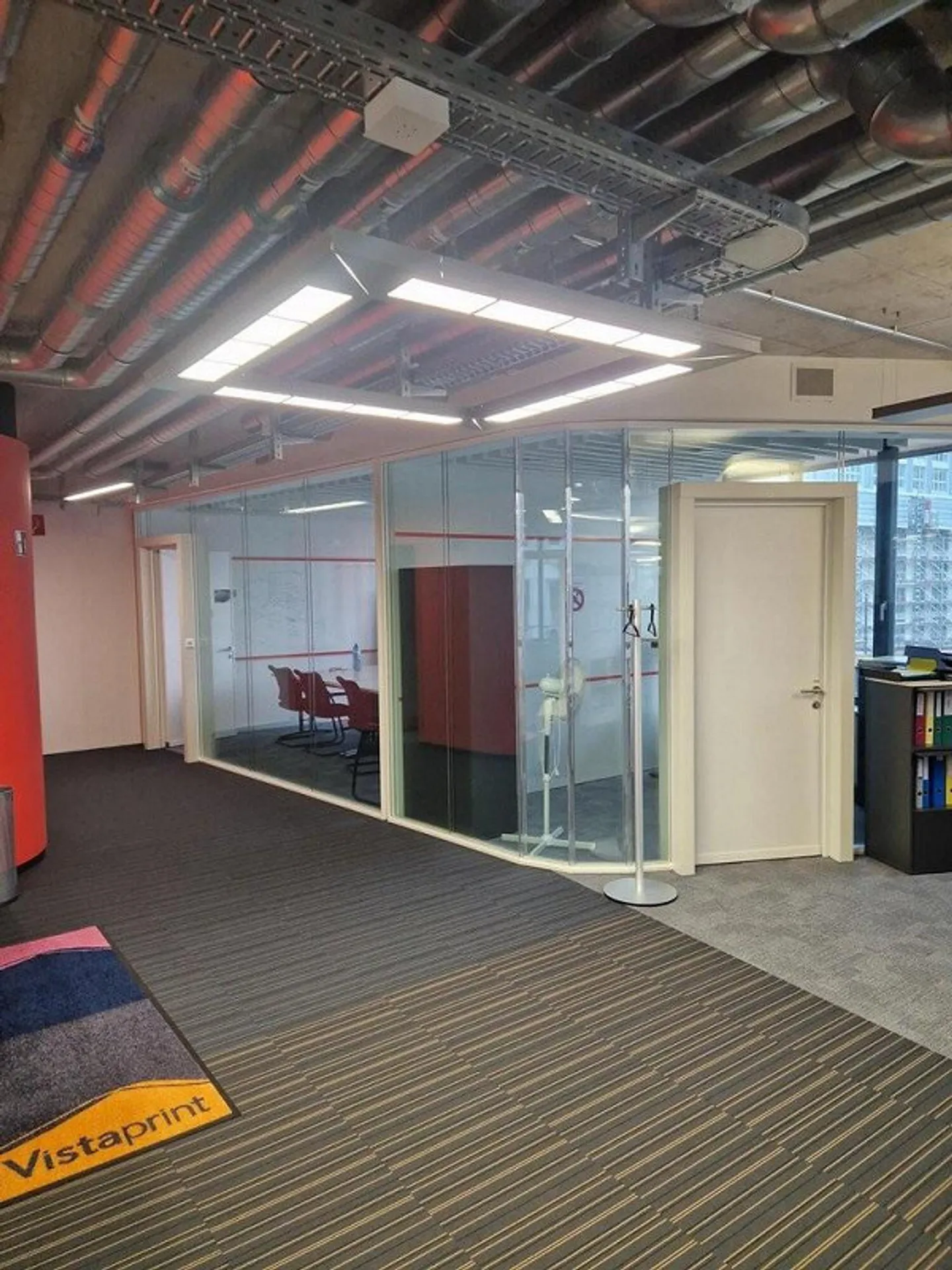 The hub as a workplace - Photo 7 of 8