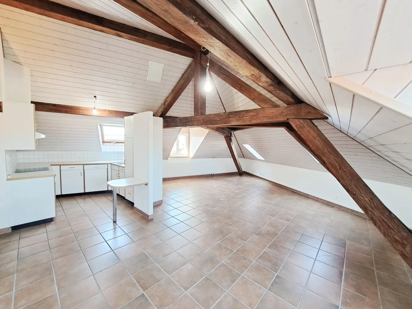 YVERDON 7, 4,5-Zimmer-Wohnung mit Dachterrasse - Foto 2 von 11