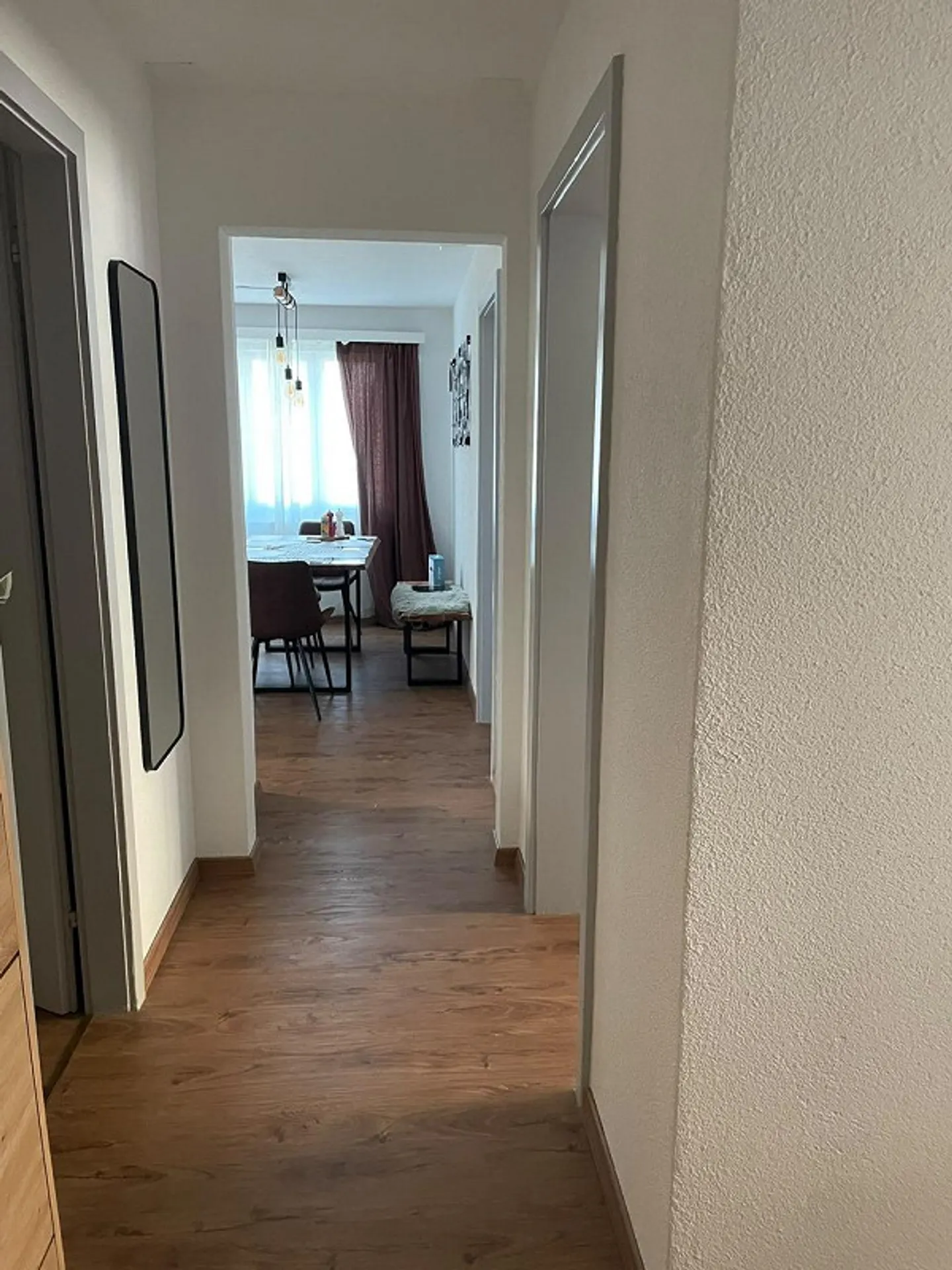 Affordable, bright renovated 3.5 room apartment - Photo 8 of 9