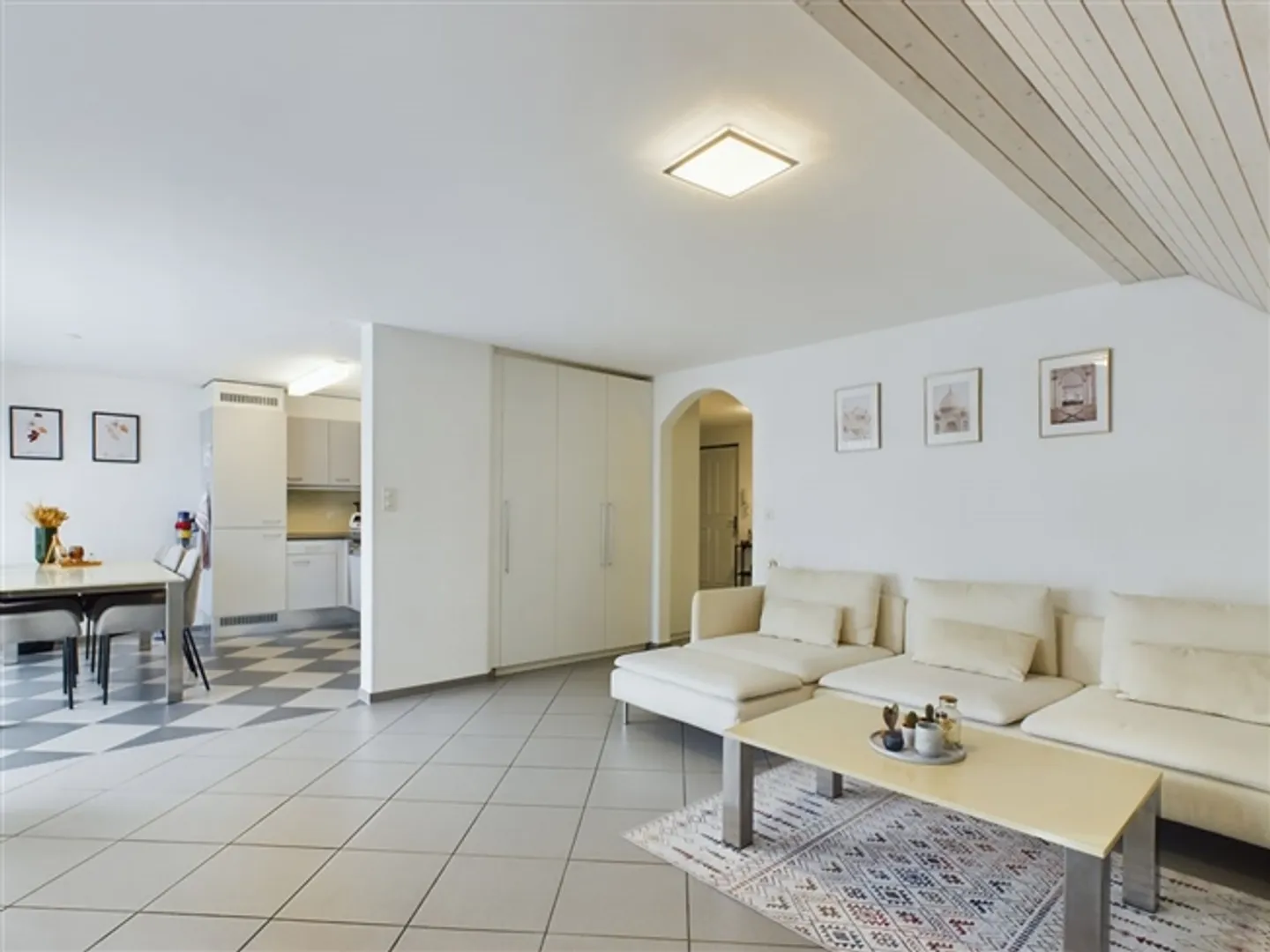 «3.5 Room apartment» - Photo 2 sur 13