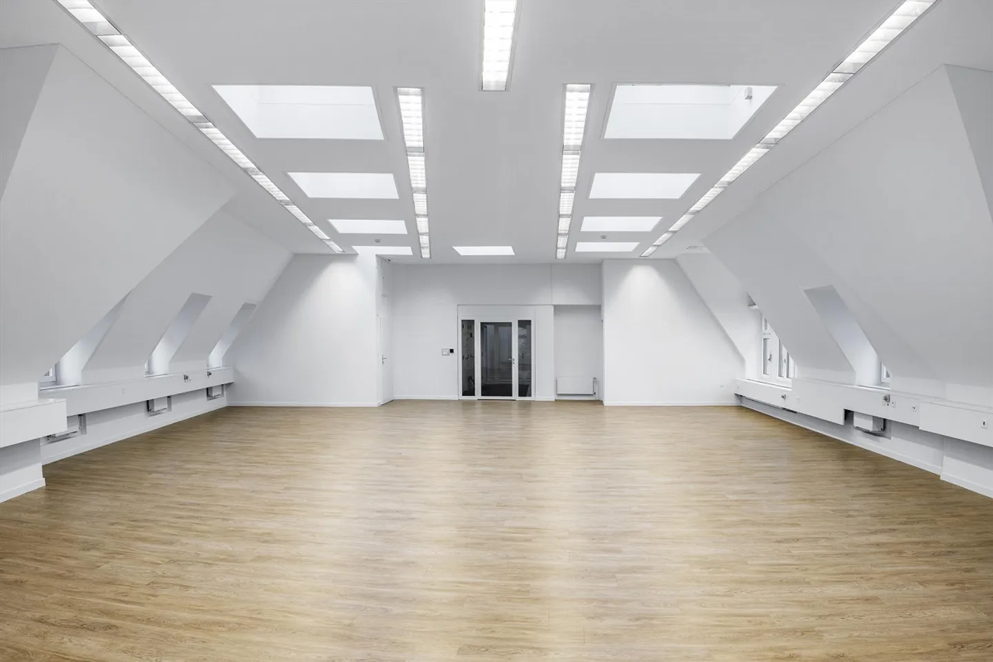 Office space in prime location! - Photo 1 of 5