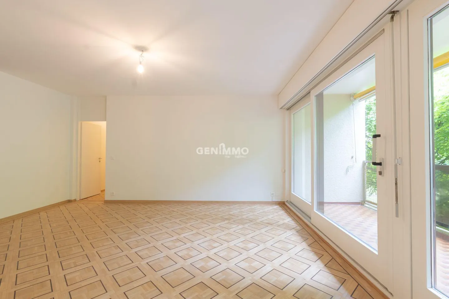 Appartamento Moderno con Vista Giardino - Foto 4 di 4