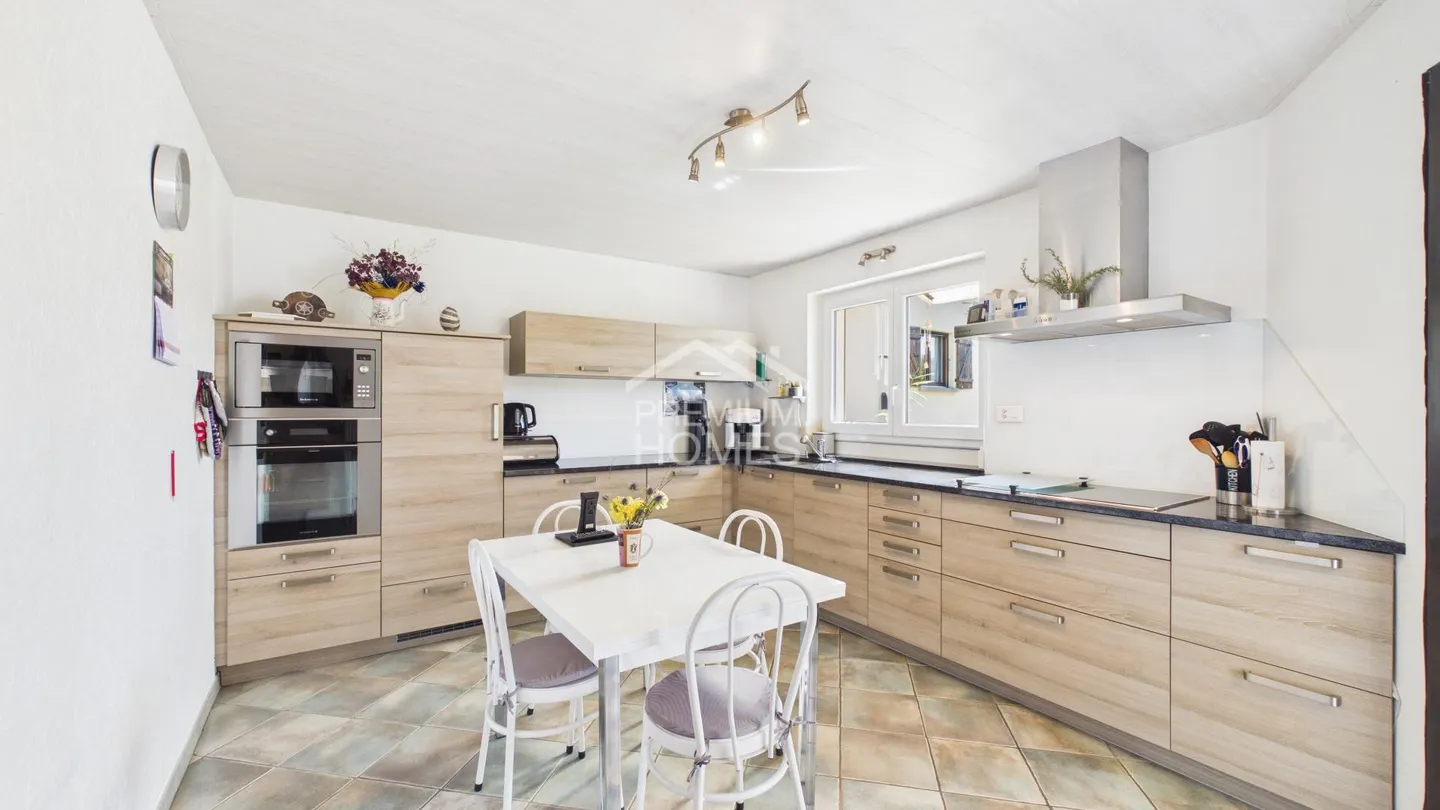 Maison Familiale Charmante avec Piscine - Photo 4 sur 8