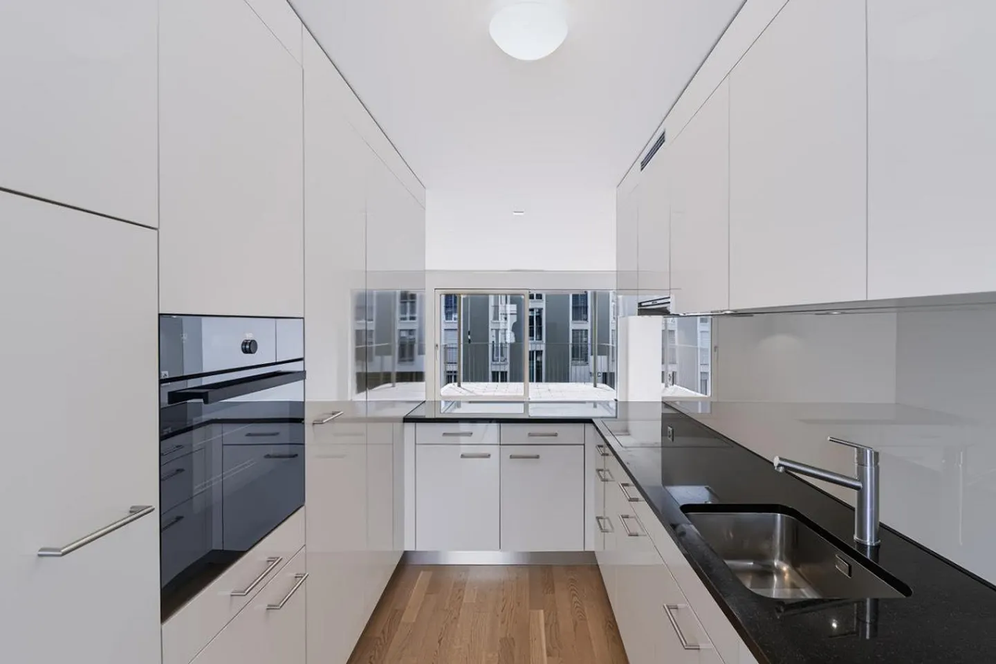 Appartamento 3.5 locali - 95 metri quadrati - CHF 2'290.00 - Foto 2 di 16