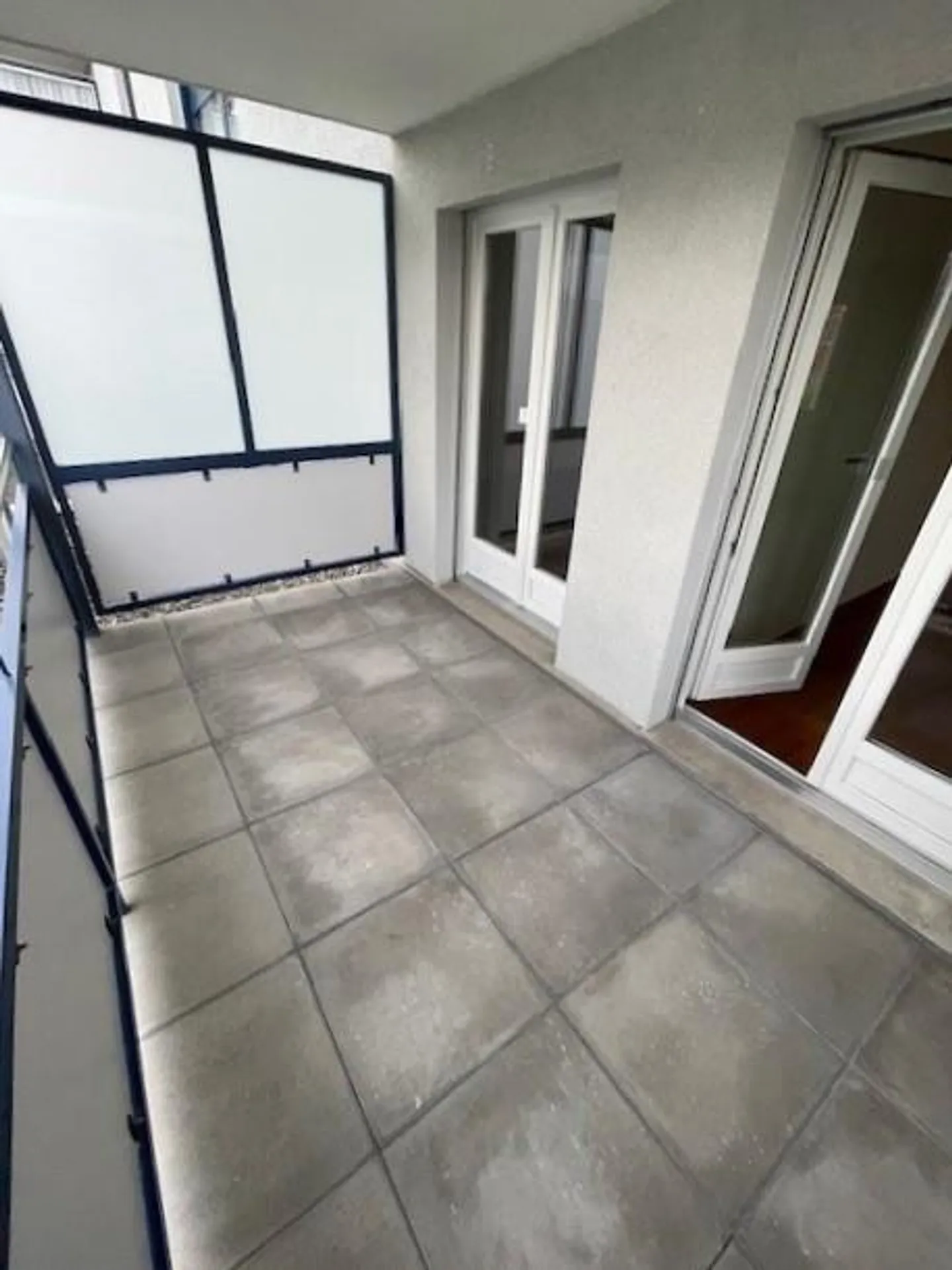 Appartement pour seniors dans un emplacement central - Photo 2 sur 7