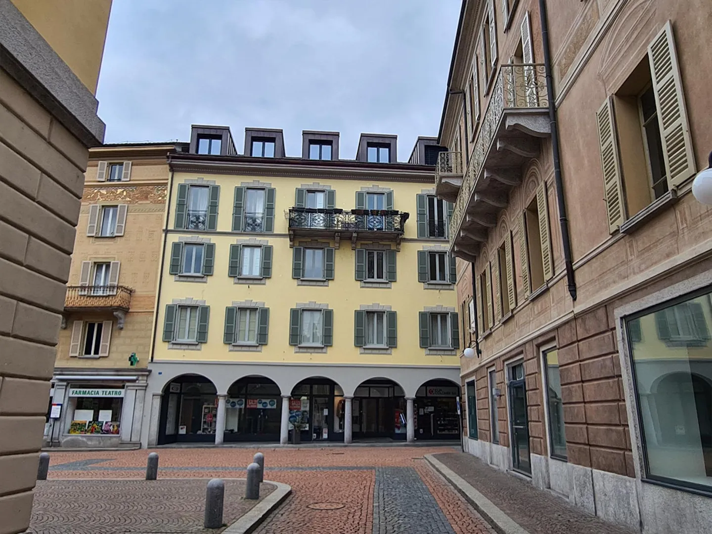 Luminoso 3.5 Locali in Fase di Ristrutturazione Totale – Centralissimo - Photo 1 sur 4