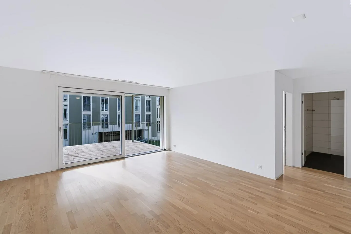 Appartamento 3.5 locali - 95 metri quadrati - CHF 2'290.00 - Foto 4 di 16
