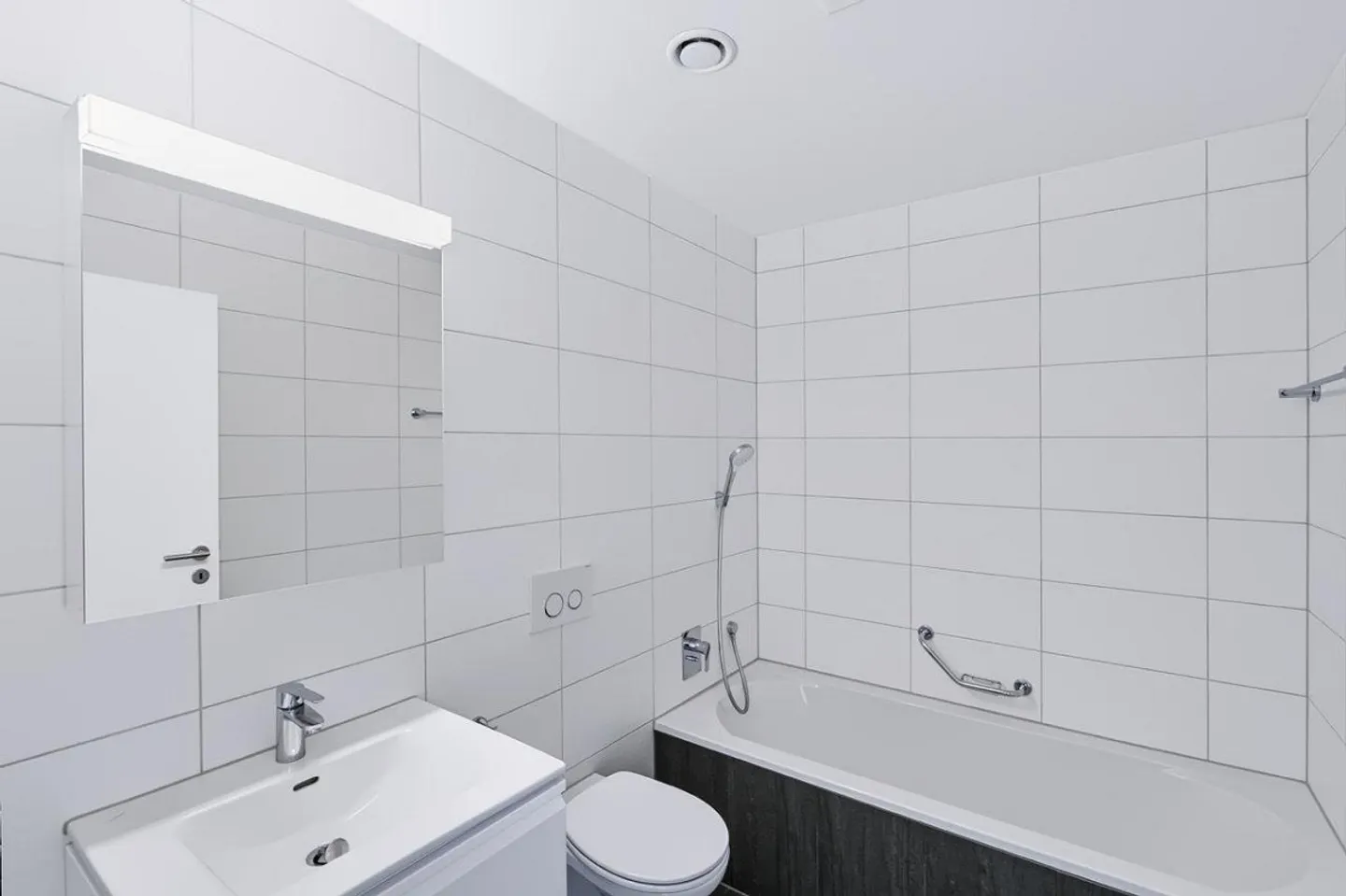 Appartamento 3.5 locali - 95 metri quadrati - CHF 2'290.00 - Foto 9 di 16