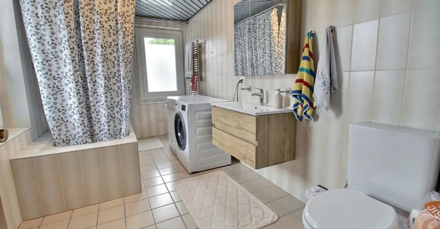 Appartement de 6.5 pièces charmant - Photo 8 sur 13