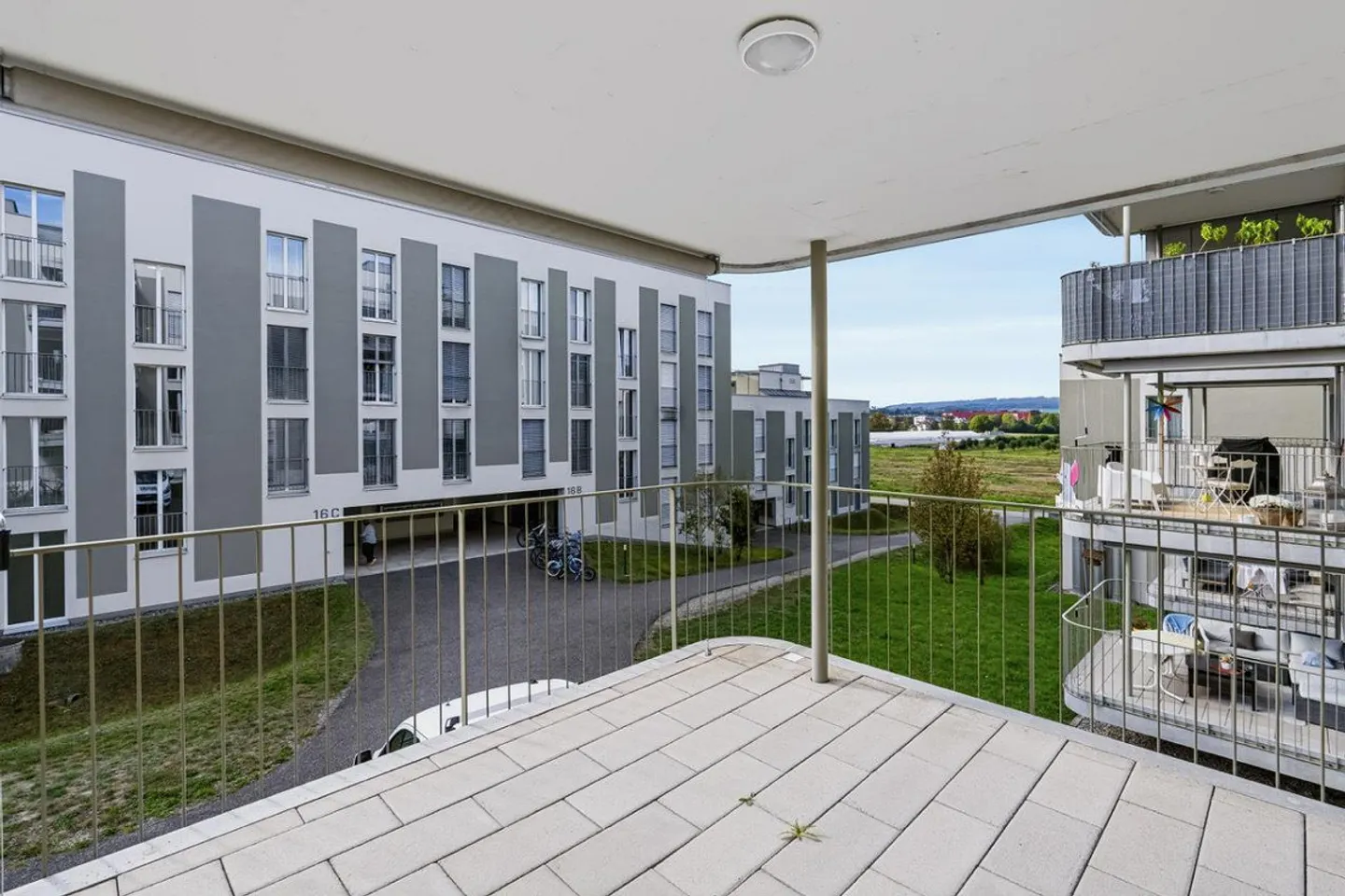 Appartamento 3.5 locali - 95 metri quadrati - CHF 2'290.00 - Foto 11 di 16