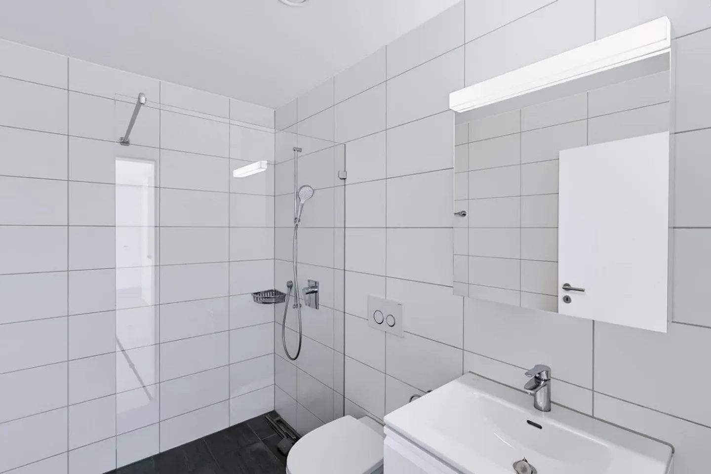 Appartamento 3.5 locali - 95 metri quadrati - CHF 2'290.00 - Foto 7 di 16