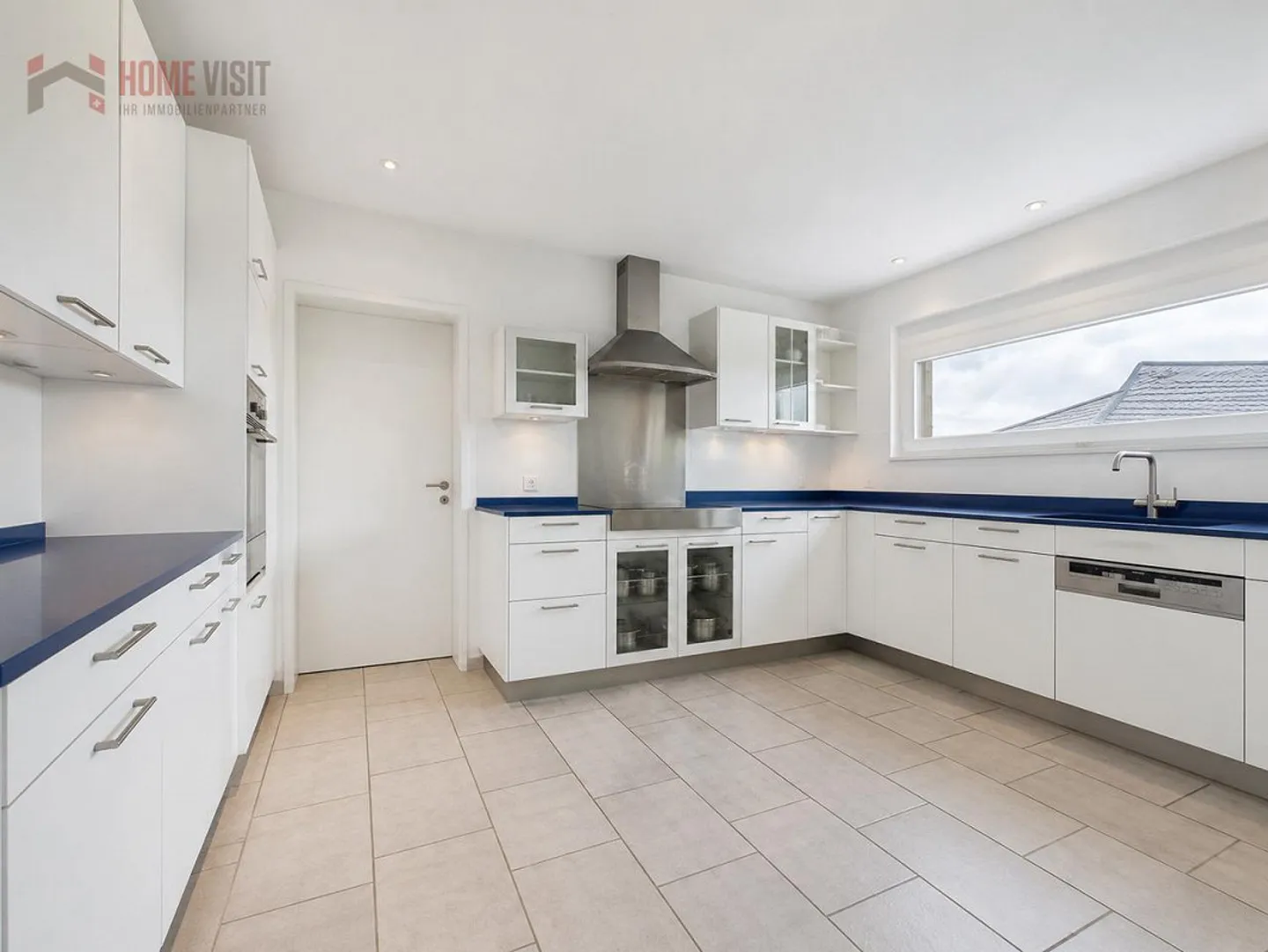 Maison individuelle exclusive avec vue panoramique dégagée à Hagenbuch - Photo 3 sur 13