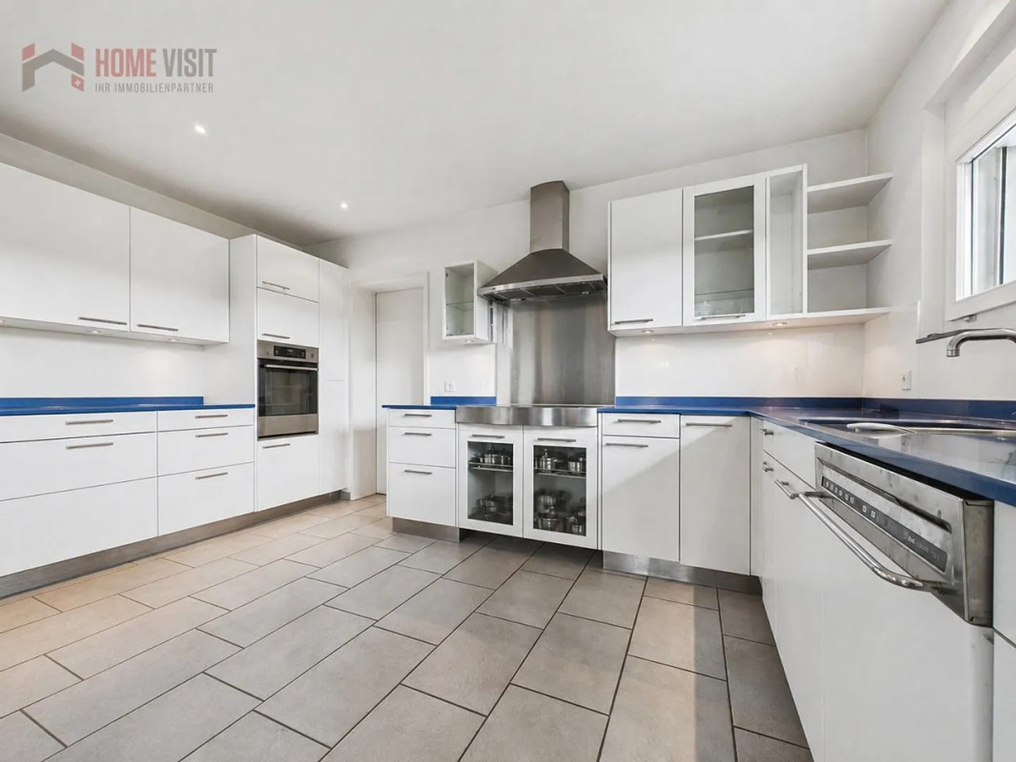 Maison individuelle exclusive avec vue panoramique dégagée à Hagenbuch - Photo 4 sur 13