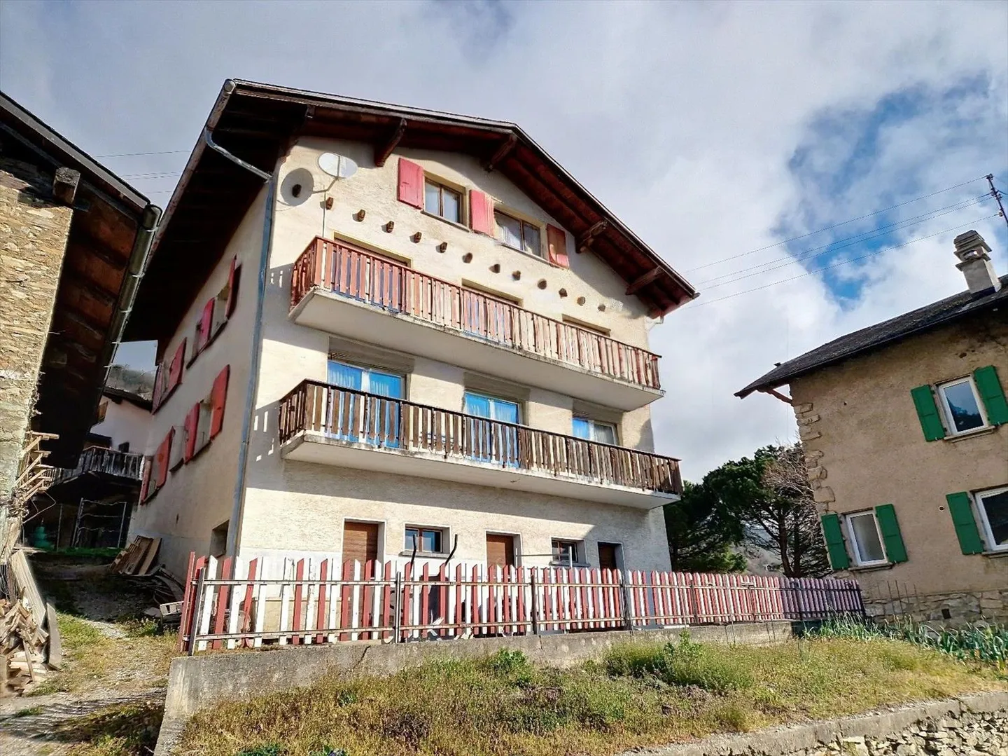 4.5 Room Apartment - Photo 2 of 18