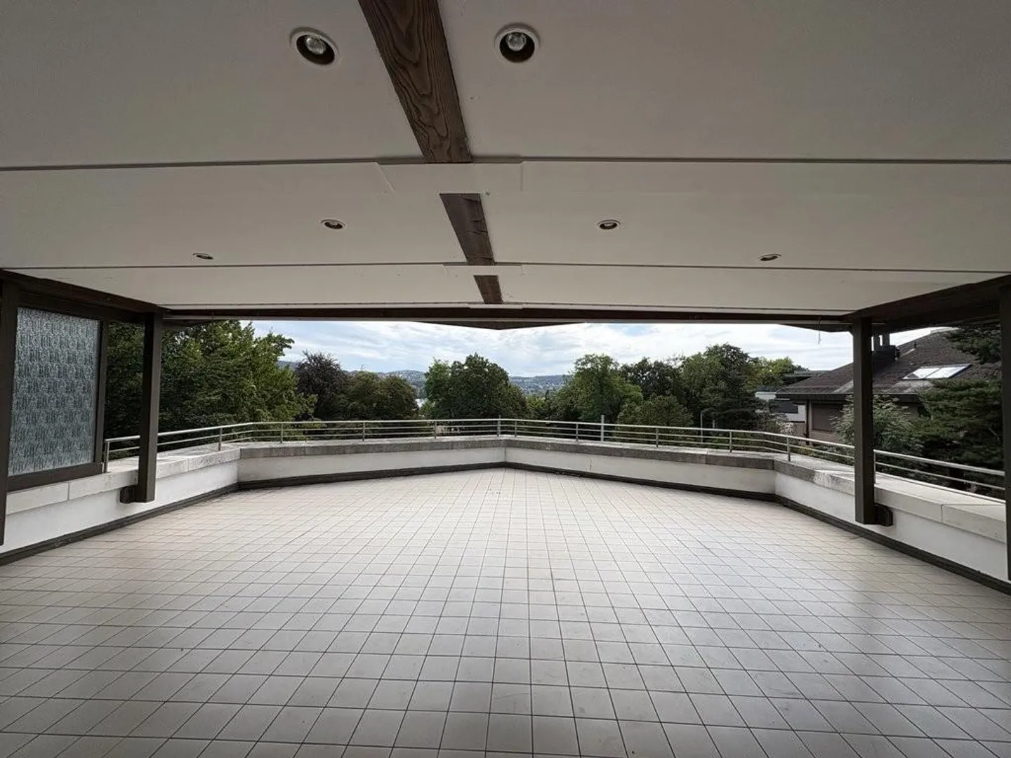 Living with a breathtaking view of Lake Zurich - Photo 11 of 11