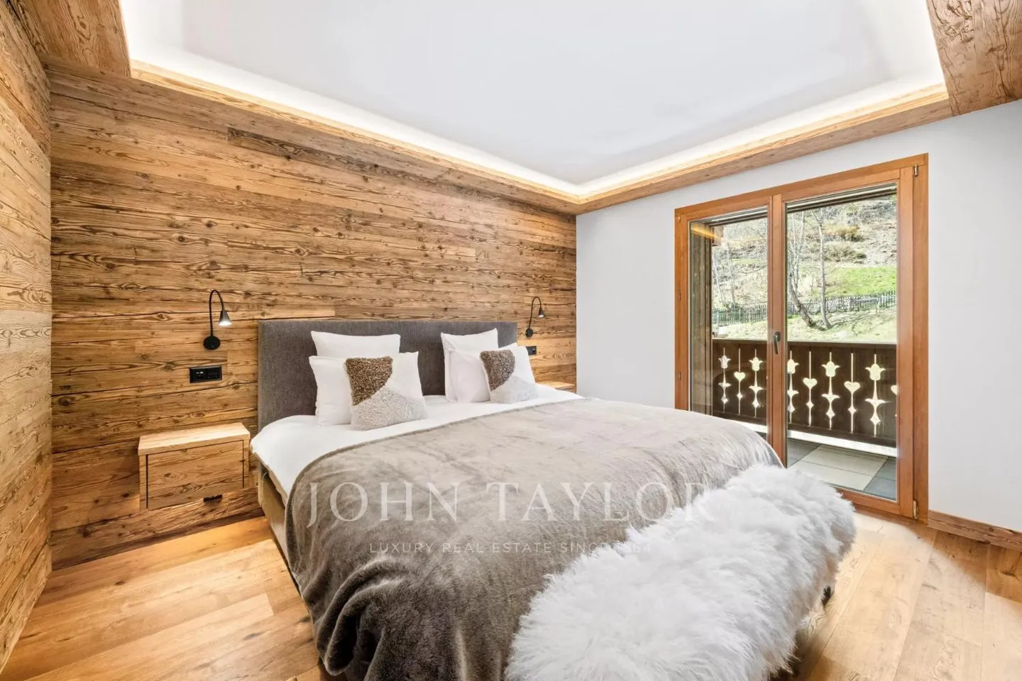 Nel cuore di Montana, spazioso appartamento recente con 4 camere da letto, grande balcone - Foto 8 di 13