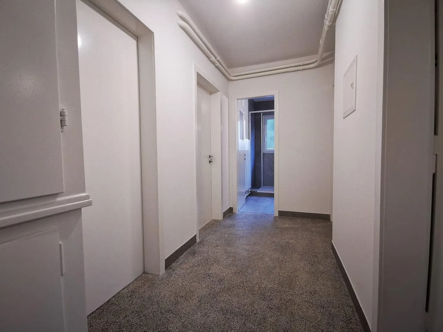 Appartement lumineux de 3 pièces avec balcon sur la rue General-Dufour à Biel - Photo 6 sur 13