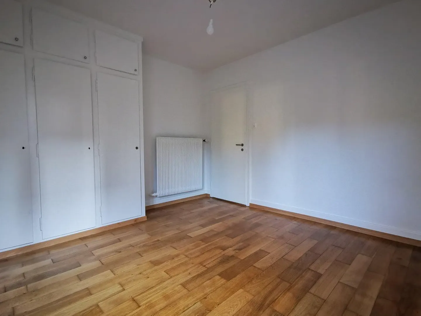 Appartement lumineux de 3 pièces avec balcon sur la rue General-Dufour à Biel - Photo 8 sur 13